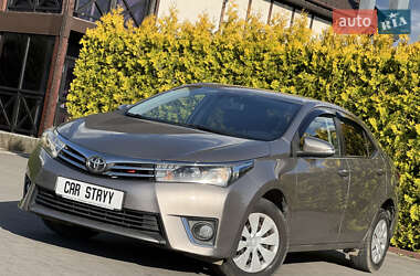 Седан Toyota Corolla 2013 в 