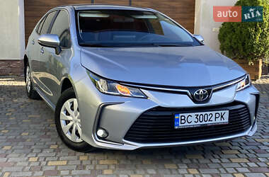 Седан Toyota Corolla 2022 в Дрогобыче