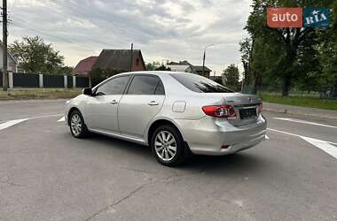Седан Toyota Corolla 2010 в 