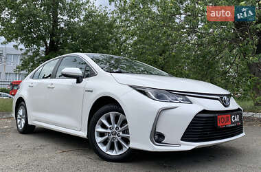 Седан Toyota Corolla 2020 в 