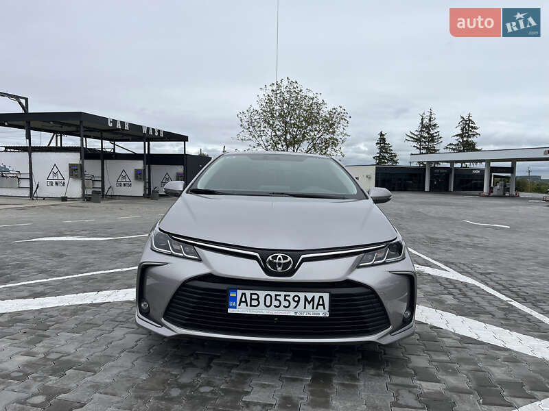 Седан Toyota Corolla 2021 в 