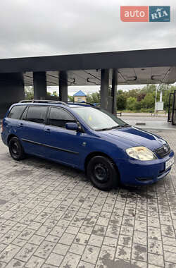 Універсал Toyota Corolla 2004 в Ужгороді