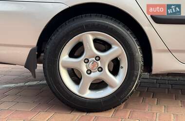 Седан Toyota Corolla 2002 в 