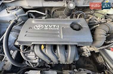Седан Toyota Corolla 2002 в 