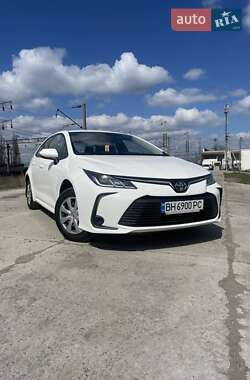 Седан Toyota Corolla 2021 в 