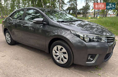 Седан Toyota Corolla 2017 в 