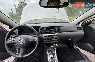 Хэтчбек Toyota Corolla 2006 в 