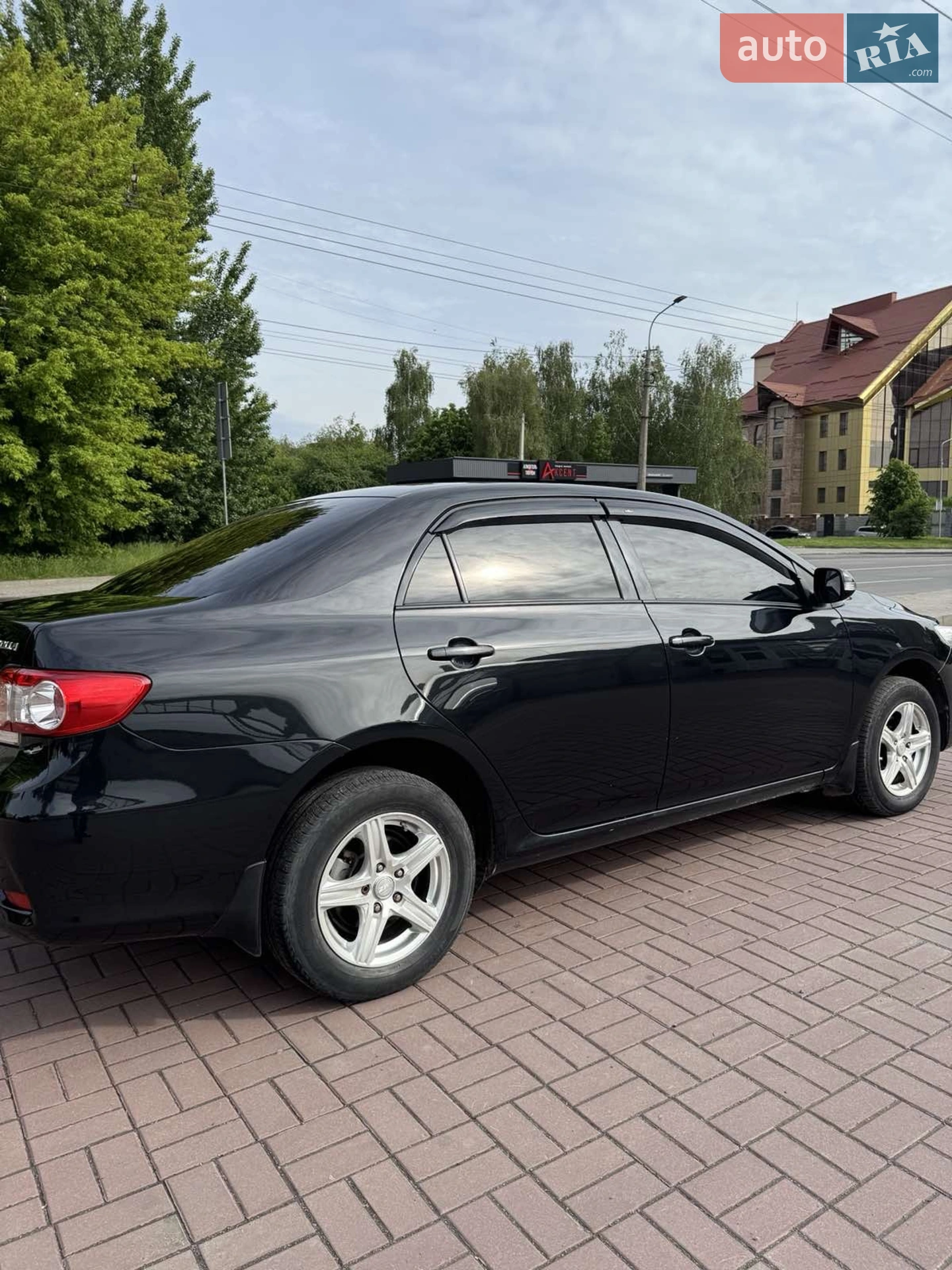 2011 Toyota Corolla - мініатюра 2