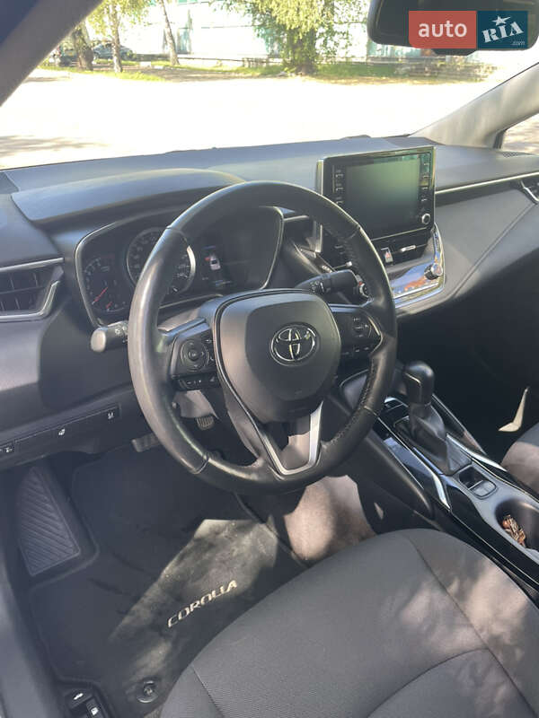 Седан Toyota Corolla 2019 в Киеве