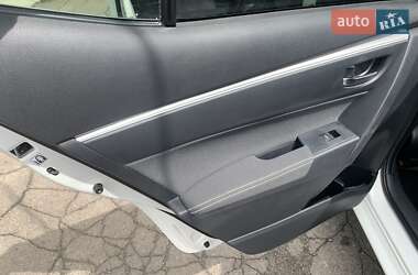 Седан Toyota Corolla 2017 в 