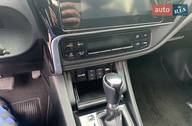 Седан Toyota Corolla 2017 в 