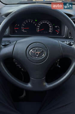 Хэтчбек Toyota Corolla 2003 в 