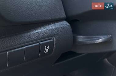 Седан Toyota Corolla 2019 в 