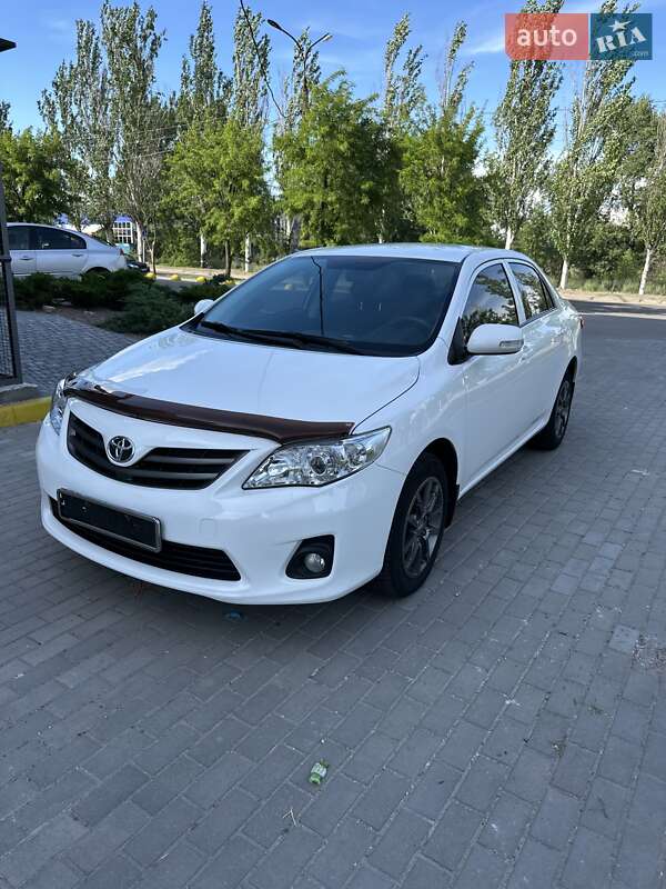 Седан Toyota Corolla 2012 в 