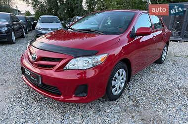 Седан Toyota Corolla 2013 в Коломые