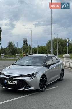 Универсал Toyota Corolla 2022 в Киеве