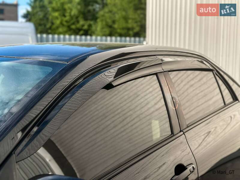 Седан Toyota Corolla 2007 в Дніпрі