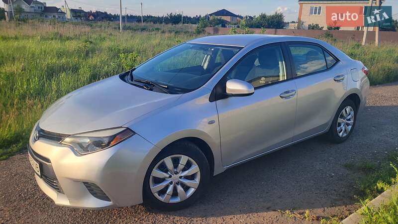Седан Toyota Corolla 2016 в Черкасах