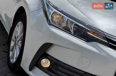 Седан Toyota Corolla 2018 в 