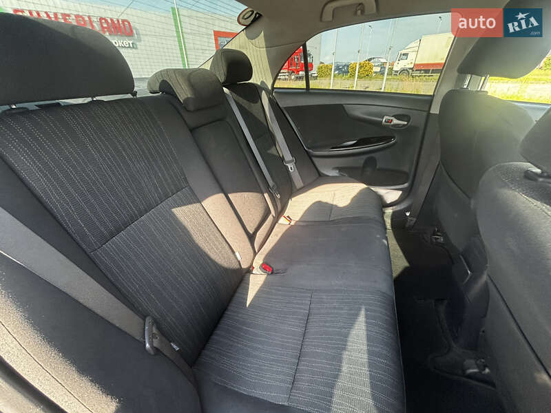 Седан Toyota Corolla 2007 в Тячеві