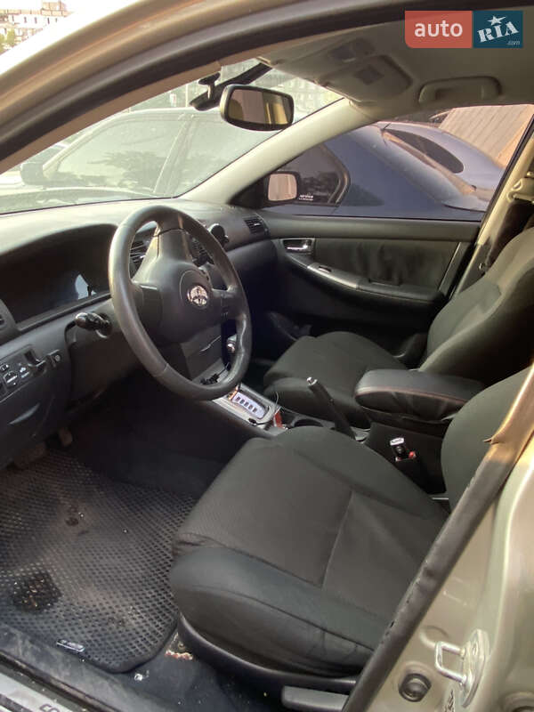Хетчбек Toyota Corolla 2006 в Дніпрі
