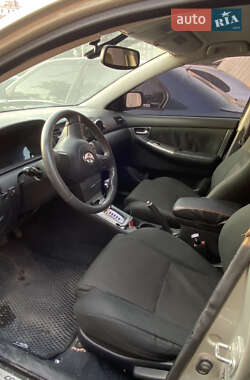 Хетчбек Toyota Corolla 2006 в 
