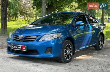 Седан Toyota Corolla 2010 в Києві