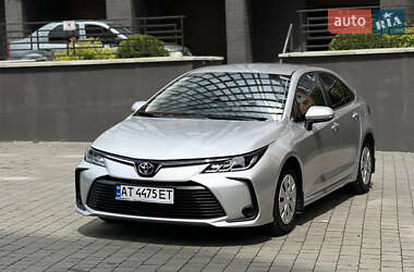 Седан Toyota Corolla 2019 в Ивано-Франковске