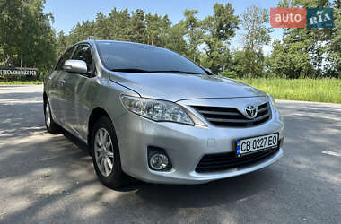 Седан Toyota Corolla 2012 в Чернигове