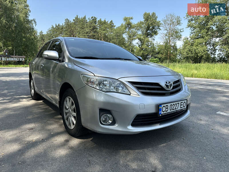 Седан Toyota Corolla 2012 в 