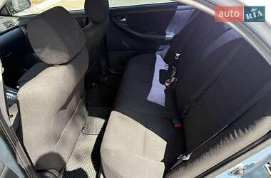 Седан Toyota Corolla 2005 в 