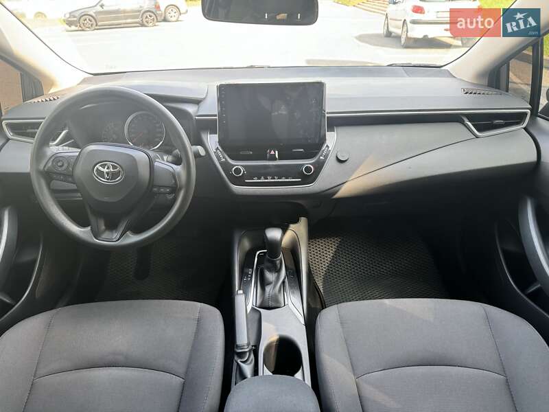 Седан Toyota Corolla 2020 в Виннице