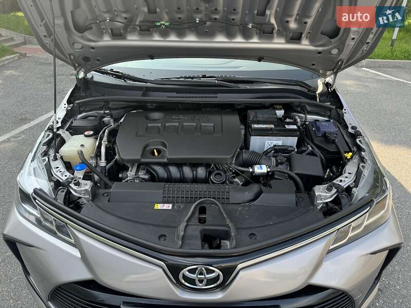 Седан Toyota Corolla 2020 в Виннице