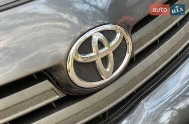 Седан Toyota Corolla 2008 в Охтирці