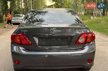 Седан Toyota Corolla 2008 в Охтирці