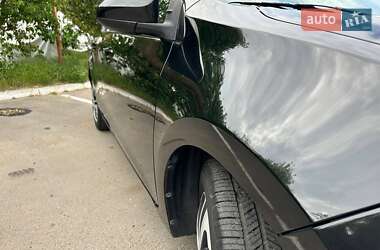 Седан Toyota Corolla 2015 в 