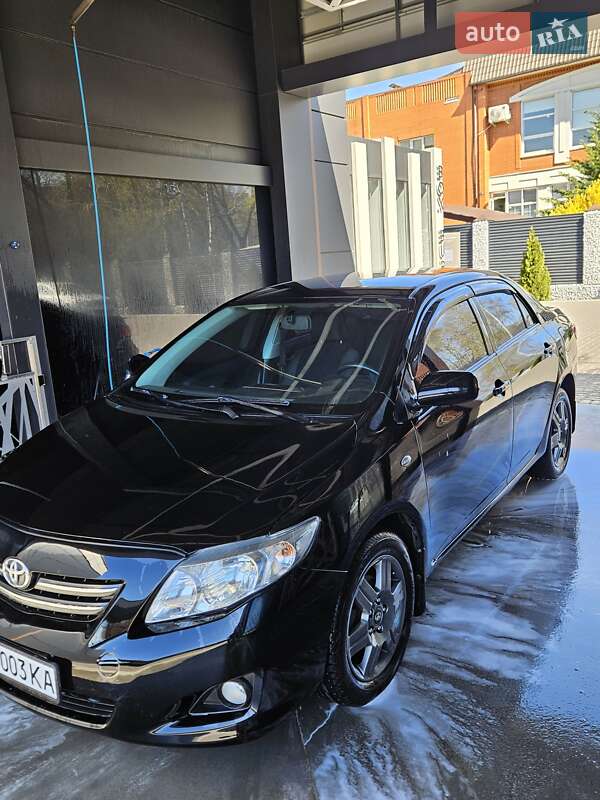 Седан Toyota Corolla 2008 в Черкассах
