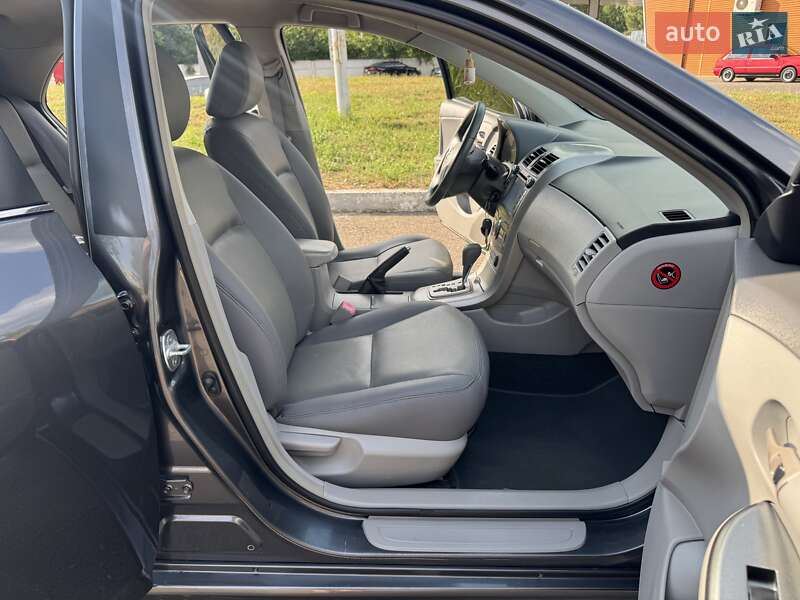 Седан Toyota Corolla 2008 в Одесі
