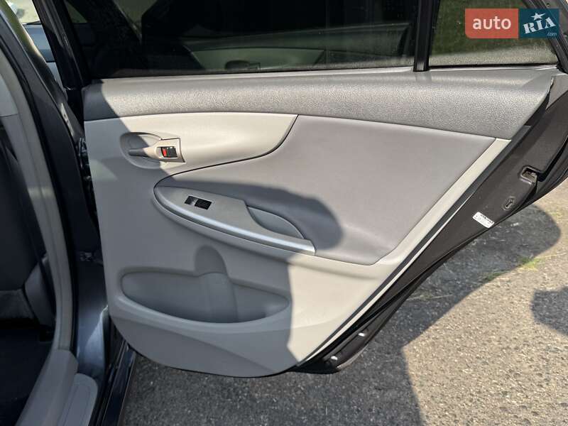 Седан Toyota Corolla 2008 в Одесі