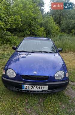 Седан Toyota Corolla 1998 в Полтаве