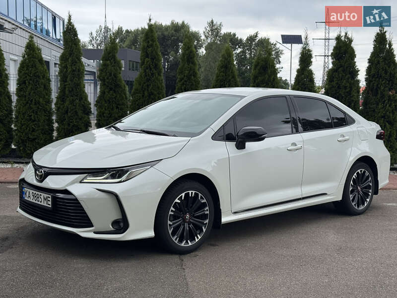 Седан Toyota Corolla 2021 в 
