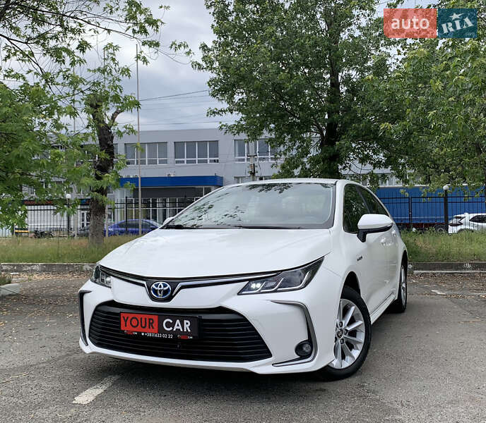 Седан Toyota Corolla 2020 в Києві
