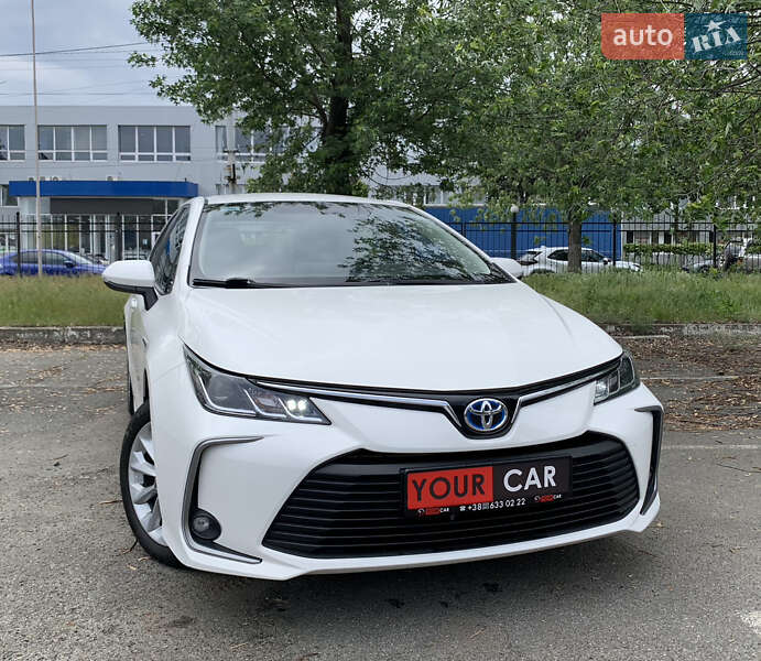 Седан Toyota Corolla 2020 в Києві
