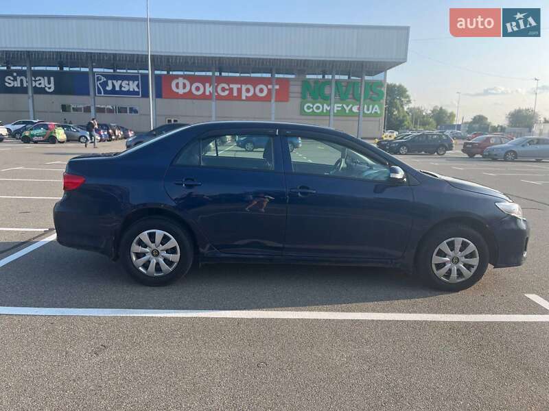 Седан Toyota Corolla 2010 в Борисполі