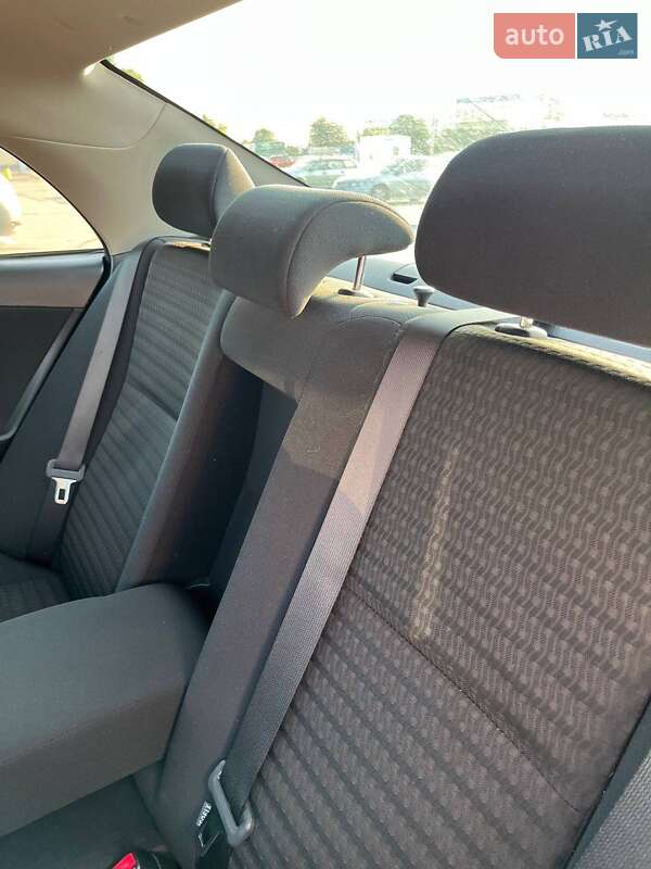 Седан Toyota Corolla 2010 в Борисполі