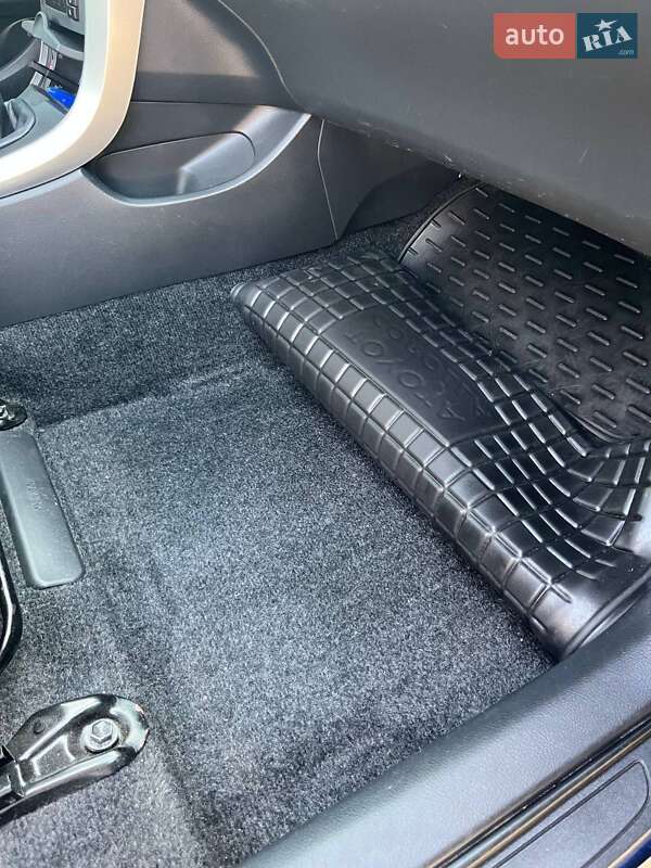 Седан Toyota Corolla 2010 в Борисполі