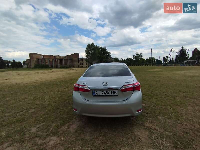 Седан Toyota Corolla 2017 в Белой Церкви