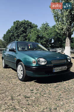 Седан Toyota Corolla 1999 в Одесі