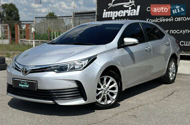 Седан Toyota Corolla 2016 в Харкові