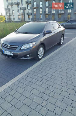 Седан Toyota Corolla 2008 в Львове